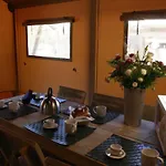 Glamping Alcantara Luksusowy namiot Motta Camastra