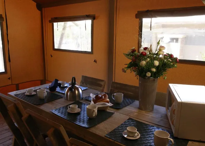 Glamping Alcantara Luxury tent Motta Camastra